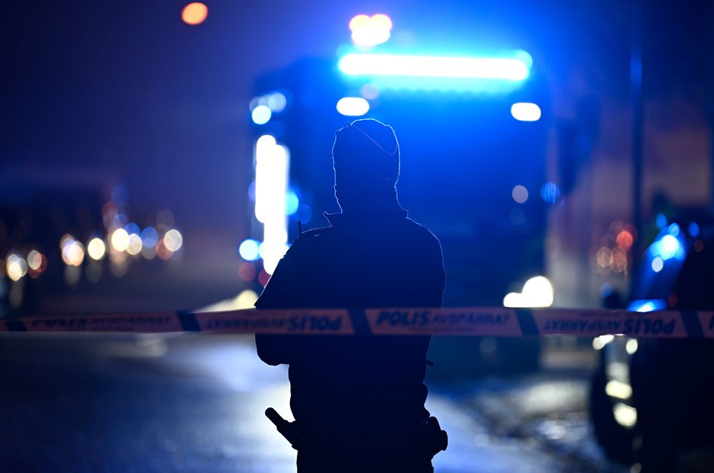 En äldre man har dött efter att en brand brutit ut i en villa i Österåkers kommun. Arkivbild.