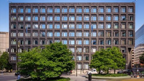 Mer dollartillgångar i Riksbankens reserv